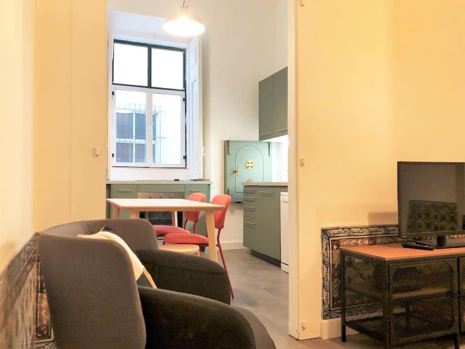 Sj1d Heart Of Baixa With New A/c * Stylish Appartement